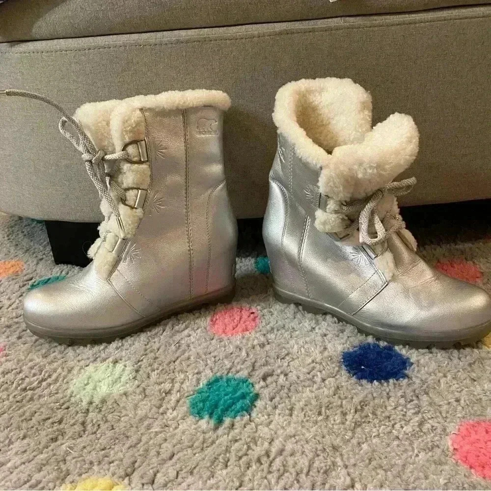 Disney X Sorel Joan of Arctic II - Picture 5 of 10